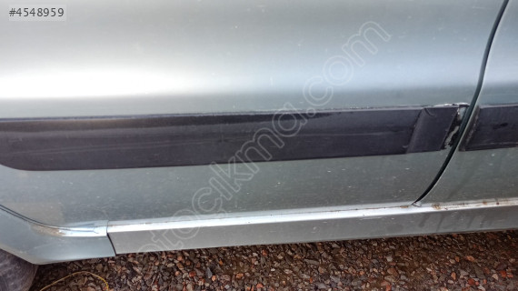 tata indica sağ arka kapı bandı