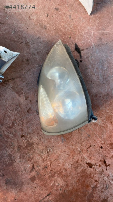 Ranault Clio 2 sağ far