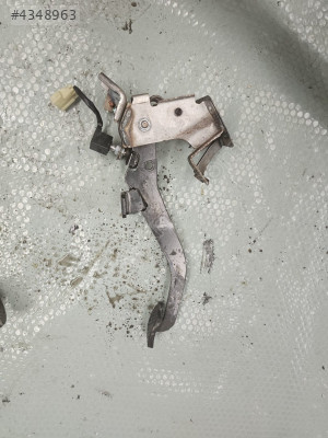 HYUNDAİ ACCENT ERA 1.5 BEYAZ CRDİ DEBRİYAJ PEDALI -ALKAN OTOMOTİV