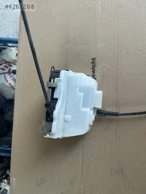 RENAULT MEGANE 2 SAĞ ÖN KAPI KİLİDİ 4 FİŞ 8200027779