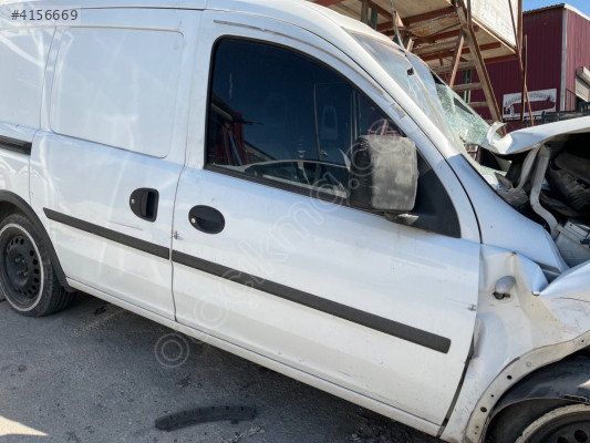 Opel Combo Sağ Ön Kapı