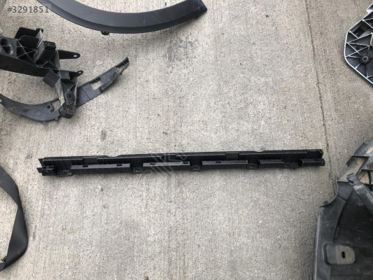 VOLVO XC90 SOL ÖN MARŞPİYEL BRAKETİ 32216523