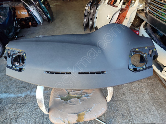 Peugeot 301 komple torpido boş