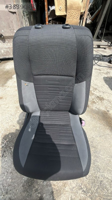 VOLKSWAGEN JETTA SAĞ ÖN KOLTUK ÇIKMA