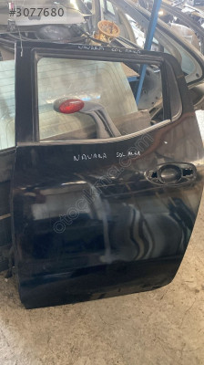 NİSSAN NAVARA SOL ARKA KAPI OTO FEDAİ