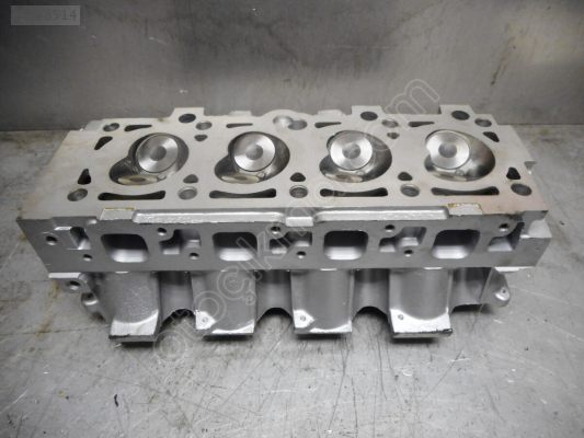FORD ESCORT ÇIKMA ORJİNAL SİLİNDİR KAPAĞI