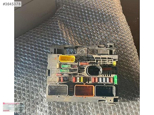 CİTROEN BERLİNGO EURO 5 MOTOR SİGORTA KUTUSU ORJİNAL