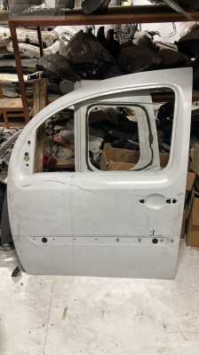 Reno kango  sol ön kapı