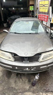 Renault Laguna 2 kaput 2003-2008