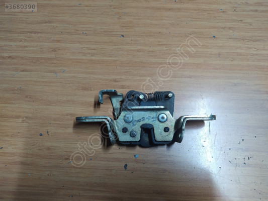ÇIKMA FORD FOCUS 1 ARKA KOLTUK KİLİDİ