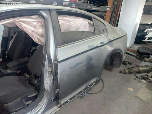 Passat Vw Sol arka Kapı Gri renk çıkma hatasız