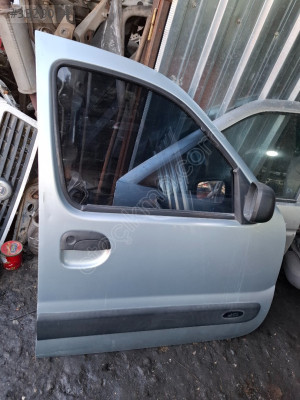 Renault kango sağ ön kapı