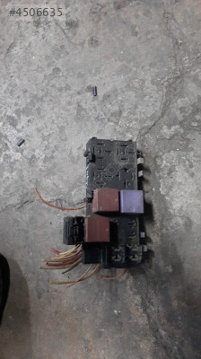 Renault megan 1 sigorta kutusu