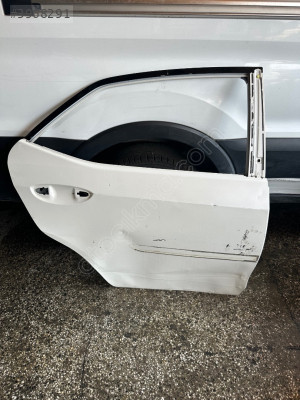 Toyota corolla sağ arka kapı