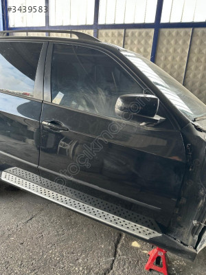 BMW E70 X5 SAĞ ÖN KAPI