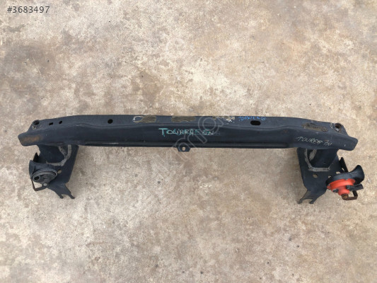 VW TOUREG ÖN TAMPON DEMİRİ ORJİNAL