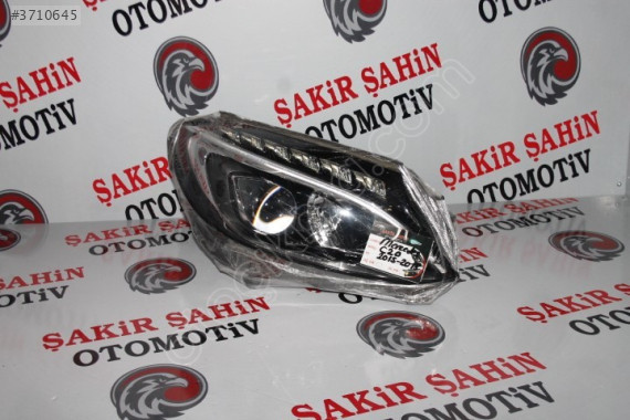 2015-2018 Mercedes CLA Çıkma Sağ Ön Far Yedek Parça