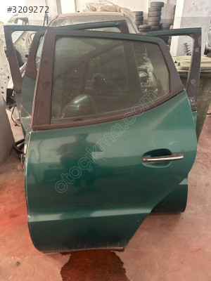 Mercedes A Serisi 160 Sol Arka Kapı - Mert Oto Çıkma Parçalar