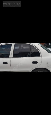 Hyundai accent sol arka kapı