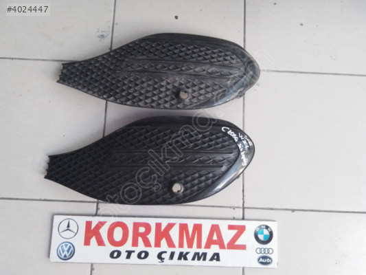 MERCEDES C KASA W206 SAĞ SİS KAPAĞI