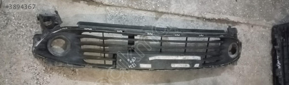 RENAULT CLİO 4 ORJİNAL ÇIKMA ÖN  TAMPON ORTA IZGARA