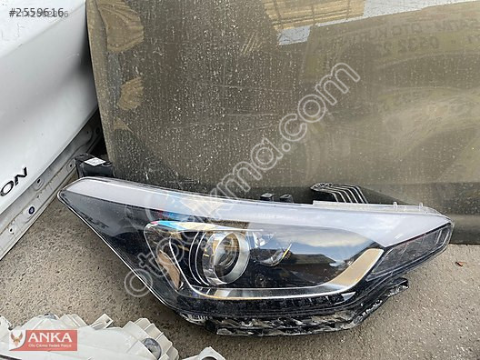 HYUNDAİ İ20 SAĞ FAR ORJİNAL HATASIZ