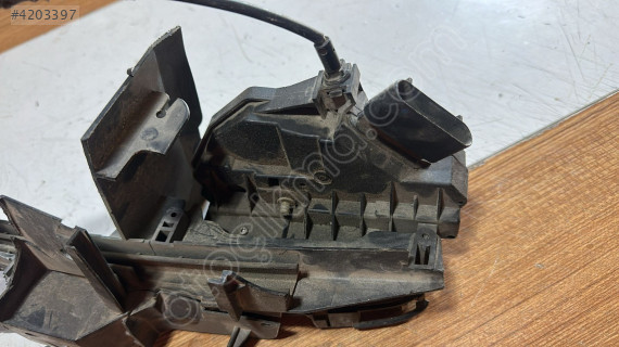 2013-2018 FORD FOCUS SAĞ ÖN KAPI KİLİDİ ORJ ÇIKMA