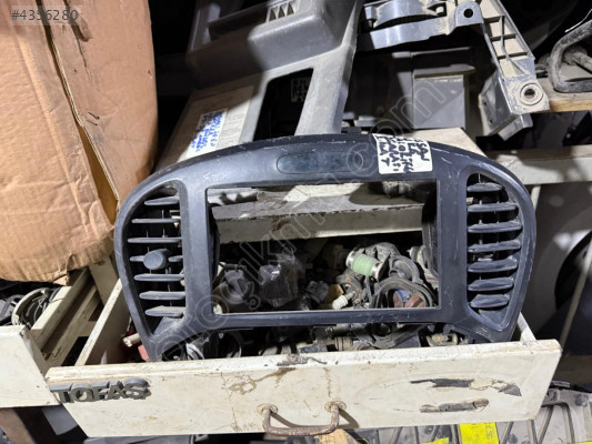 NISSAN JUKE KALORİFER IZGARASI ORJİNAL ÇIKMA