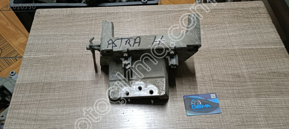 Opel Astra H çıkma orjinal motor kulağı