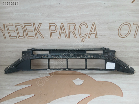 MERCEDES W206 YENİ KASA C SERİ TAMPON ORTA IZGARA