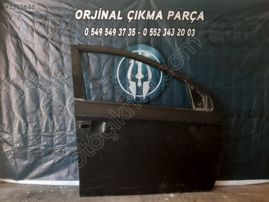 HYUNDAİ İ120 ORJİNAL ÇIKMA SAĞ ÖN KAPI