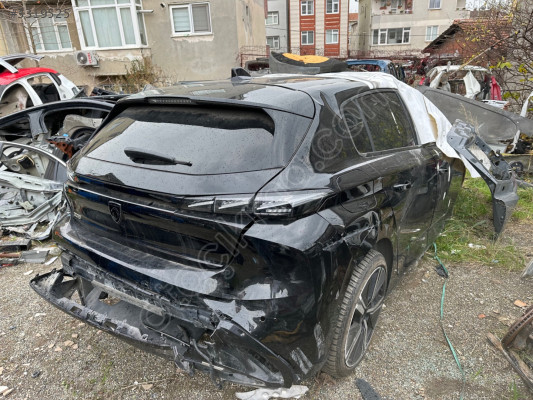 PEUGEOT 308 1.5 dizel bütün parçaları mevcut