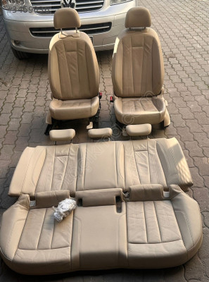 AUDİ A4 8W B9 16-25 ÖN ARKA KOLTUK TAKIMI DERİ ISITMALI (BEJ)
