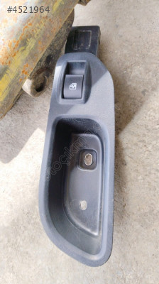 FİAY EGEA SAĞ ÖN CAM DUGMESI ÇIKMA