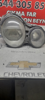 97 mersedes 210 sag far (xenon)