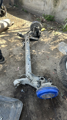 FORD COURİER ARKA DİNGİL DOLU HATASIZ ORJ ÇIKMA
