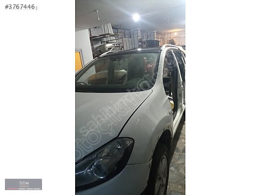 Nissan Qashqai J10 (2007-2013) silecek suyu deposu