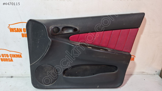 Alfa Romeo sağ ön kapı döşemesi orijinal