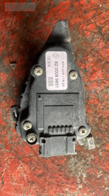 RENAULT KANGOO GAZ PEDALI ÇIKMA