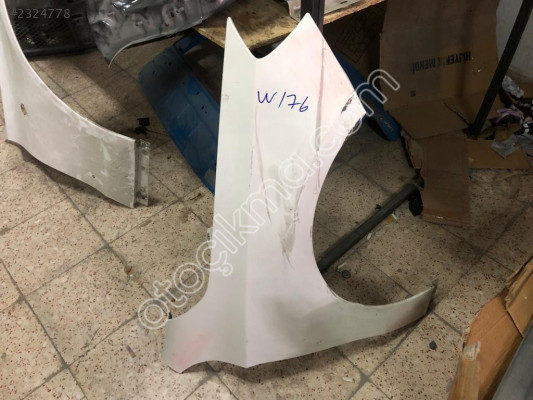 MERCEDES A SERİ W176 SAĞ ÖN ÇAMURLUK