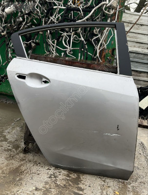 MAZDA 3 SAĞ ARKA KAPI ÇIKMA ÇEVİK OTO