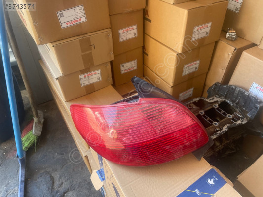 Peugeot 206 sol arka stop lambası