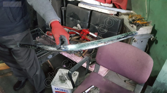 2004-2008 XJ8 SOL ARKA TAMPON ÇITASI JAGUAR ORJİNAL ÇIKMA PARÇA