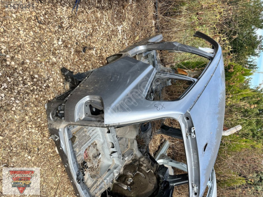 BMW X3 SOL ARKA ÇAMURLUK