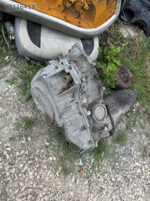 Volvo s80 2.8t6 çıkma şanzıman kovanı