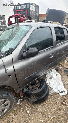 Clio 2 sol ön kapıı