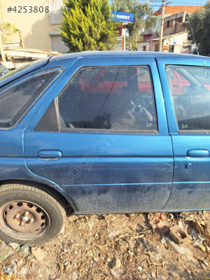 Ford Escort sağ arka kapı