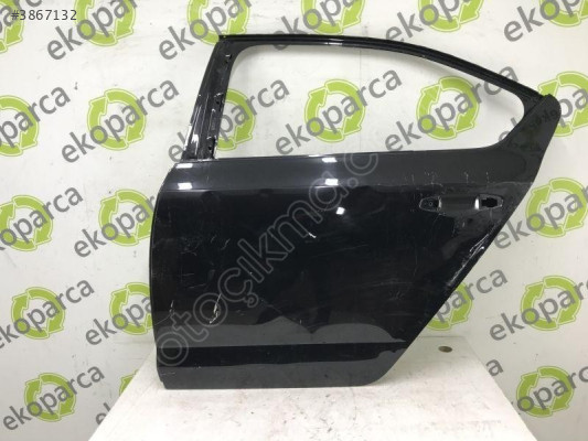 SKODA OCTAVİA 2013 2019 ÇIKMA SOL ARKA KAPI 5E5833051