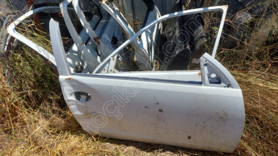 OPEL CORSA C TEK KAPI VAN ORJİNAL ÇIKMA SAĞ ÖN KAPI