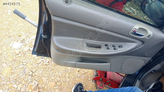 Chrysler sebrıng sedan 2005 takım kapı döşeme